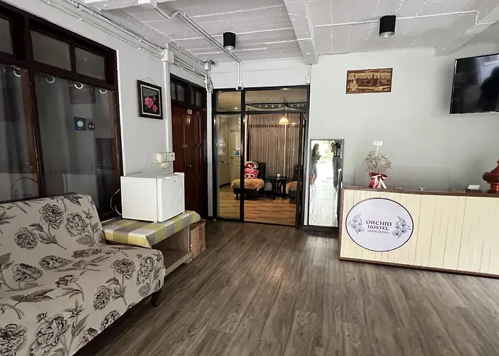 Hostel Orchid Near Bumrungrad Hospital And Nana Market Bangkok